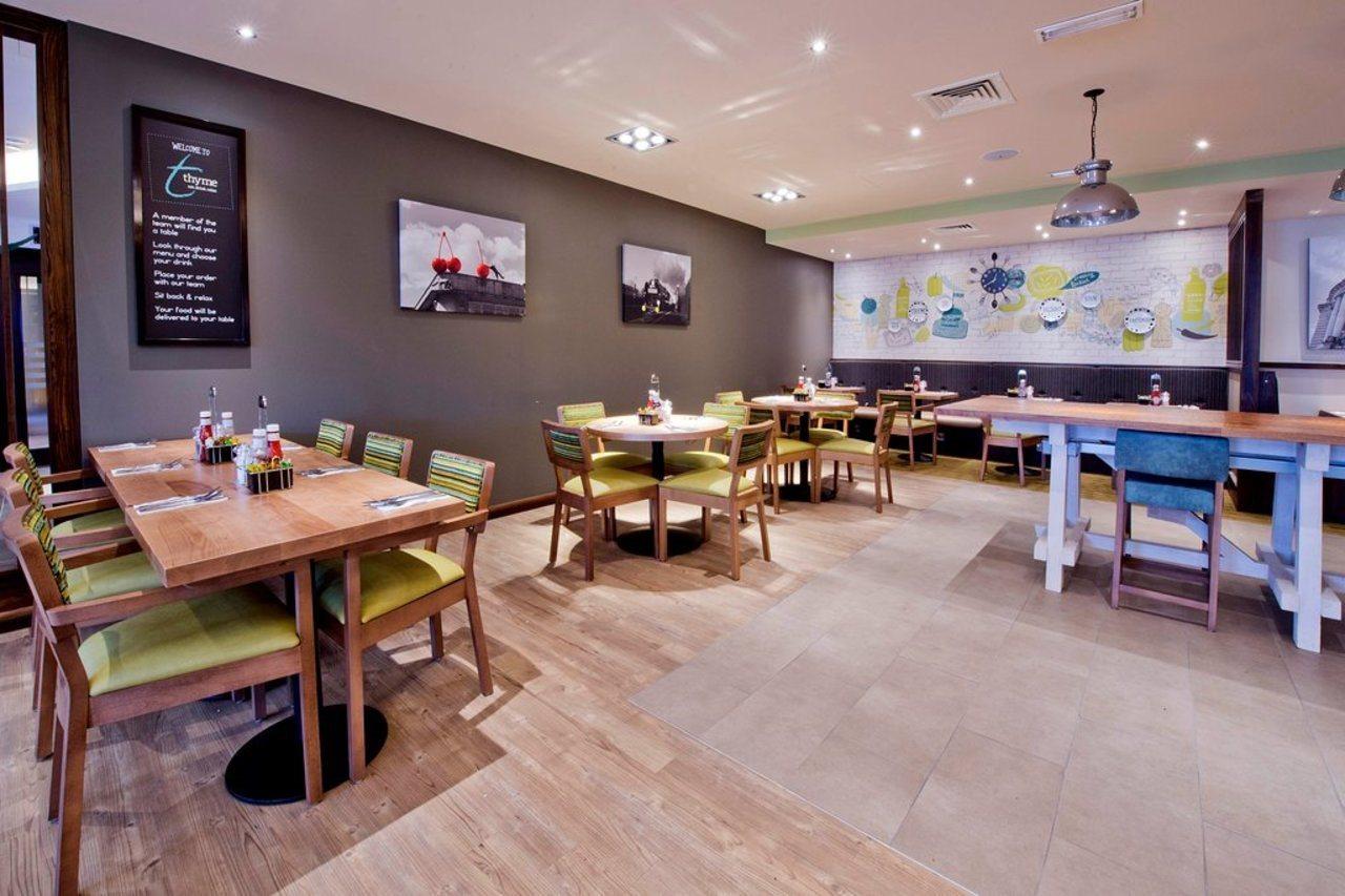 Premier Inn Manchester Airport Runger Lane North Hale (Greater Manchester) Exterior foto