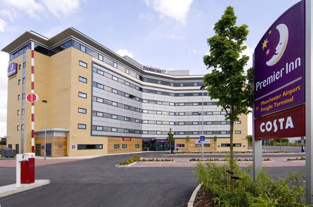Premier Inn Manchester Airport Runger Lane North Hale (Greater Manchester) Exterior foto