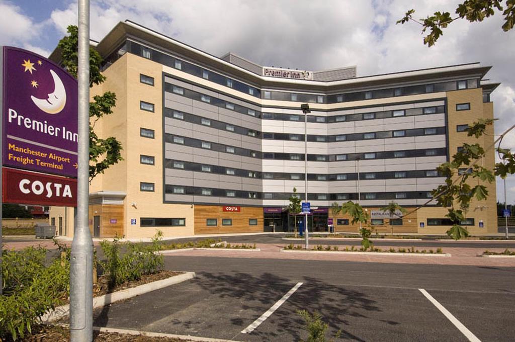 Premier Inn Manchester Airport Runger Lane North Hale (Greater Manchester) Exterior foto